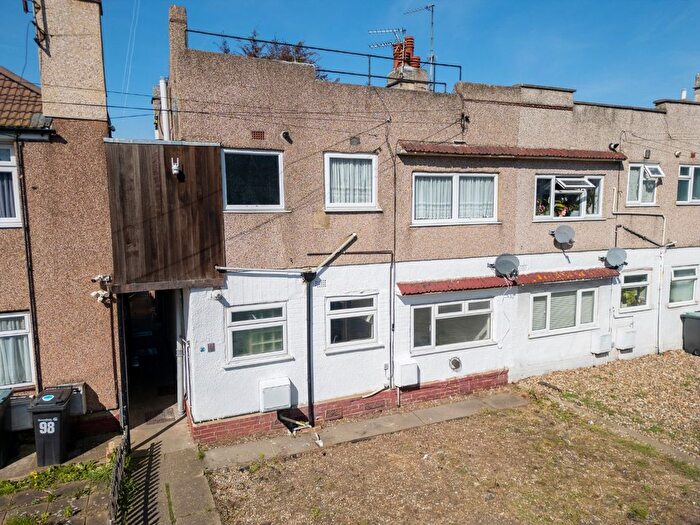 2 Bedroom Maisonette To Rent In St. Marks Avenue, Northfleet, Gravesend, Kent, DA11