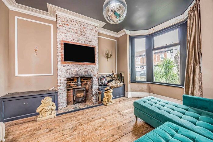 3 Bedroom End Of Terrace House For Sale In Queens Road, Portsmouth, PO2