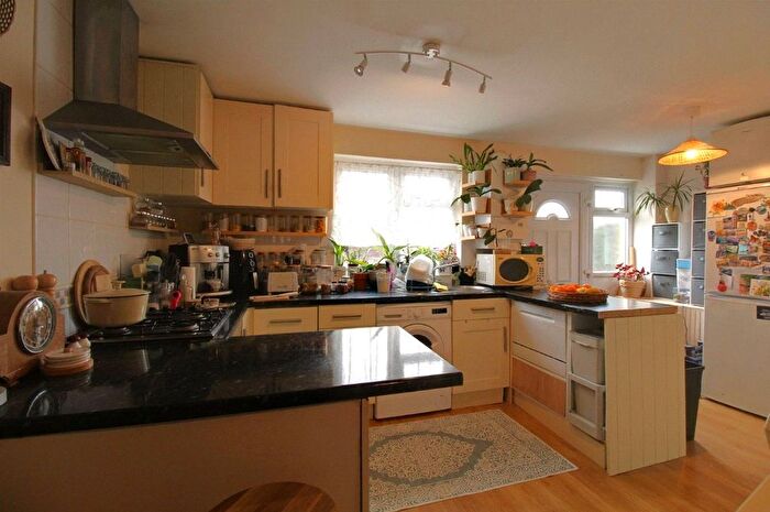 1 Bedroom Maisonette To Rent In Abbey Road, Basingstoke, Hampshire, RG24