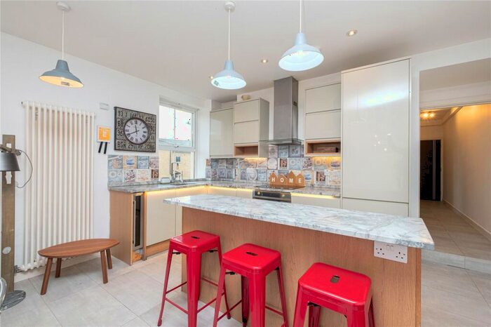 1 Bedroom Apartment To Rent In Bank Buildings, High Street, Willesden, London, NW10