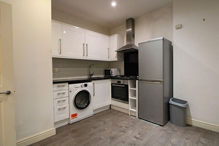 1 Bedroom Flat To Rent In Astoria Walk, Brixton, SW9