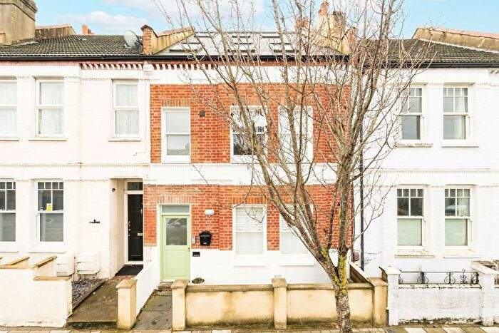 2 Bedroom Flat For Sale In Garratt Terrace, Tooting, SW17