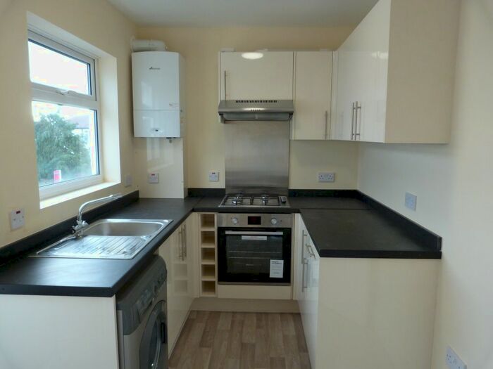 2 Bedroom Maisonette To Rent In Powdermill Lane, Twickenham, TW2