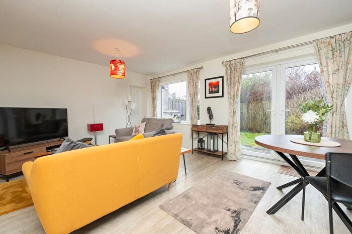 3 Bedroom Link Detached House For Sale In Duchess Way, Stapleton, BS16