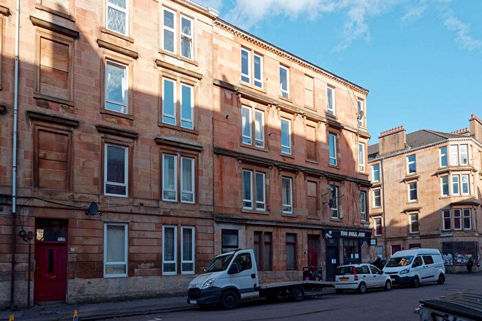 2 Bedroom Flat For Sale In Dixon Avenue, Glasgow, G42