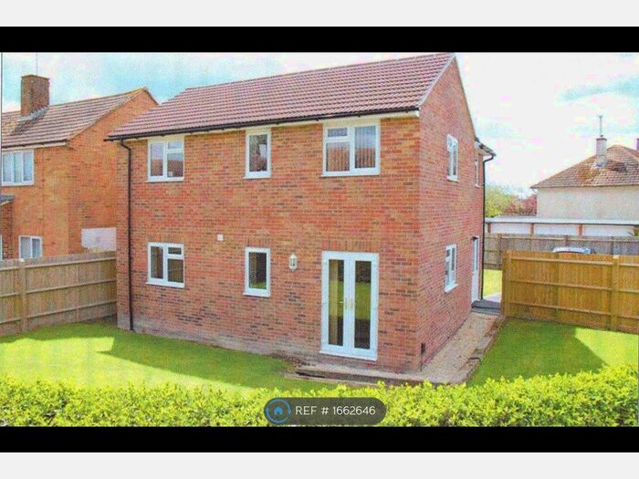 1 Bedroom Flat To Rent In Abbott Road, Didcot, OX11