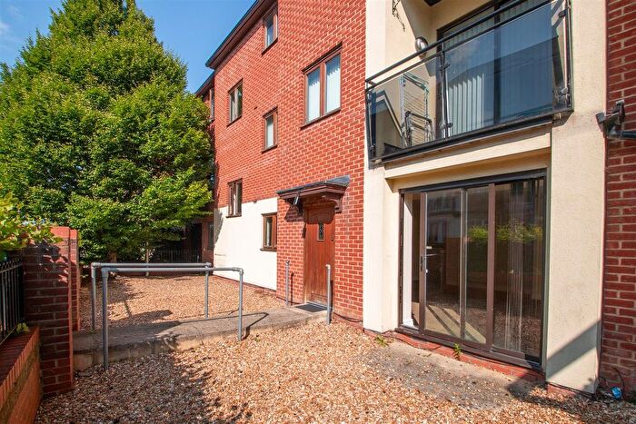 2 Bedroom Maisonette To Rent In Goodrington Place, Broughton, Milton Keynes, MK10