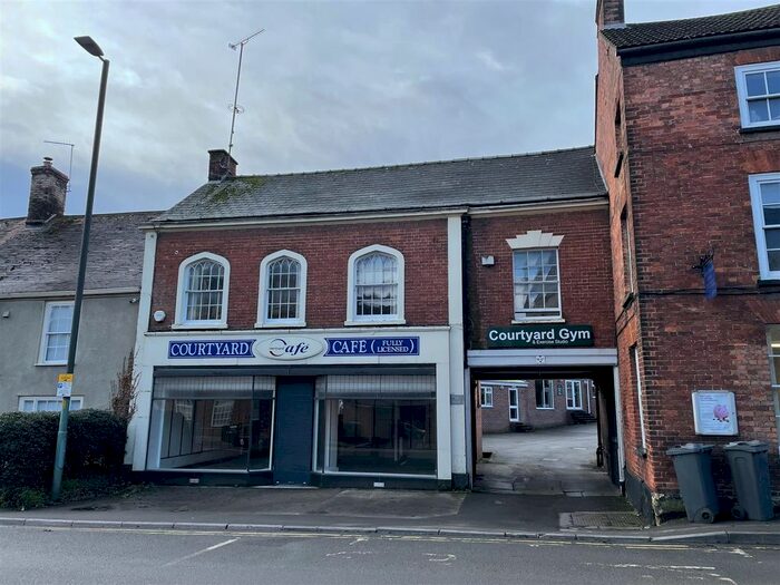 4 Bedroom Maisonette To Rent In Parsonage Street, Dursley, GL11