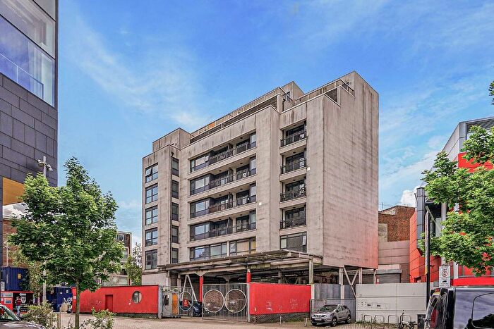 1 Bedroom Flat To Rent In Salway Place, London, E15