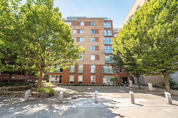1 Bedroom Flat For Sale In Briton Street, Southampton, Hampshire, SO14