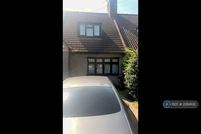 2 Bedroom Terraced House To Rent In Valence Avenue, Dagenham, RM8