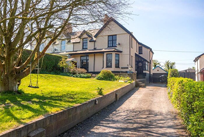 5 Bedroom Semi-Detached House For Sale In Bull Bay, Amlwch, Isle Of Anglesey, LL68