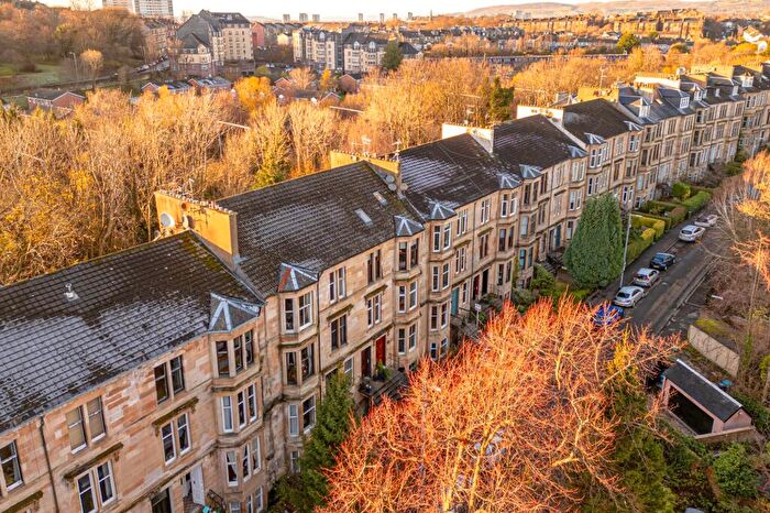 2 Bedroom Apartment For Sale In Hayburn Crescent, Hyndland, Glasgow, G11