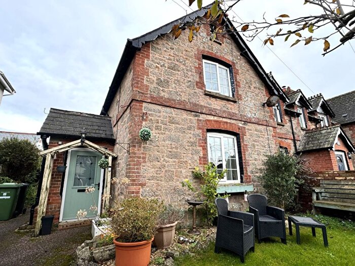 2 Bedroom Cottage To Rent In Littleham Road, Exmouth, EX8