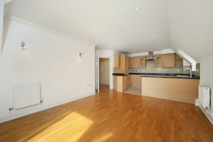 2 Bedroom Apartment To Rent In Portmore Park Road, Weybridge, KT13