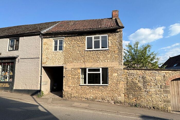 3 Bedroom End Of Terrace House For Sale In Bruton, Somerset, BA10