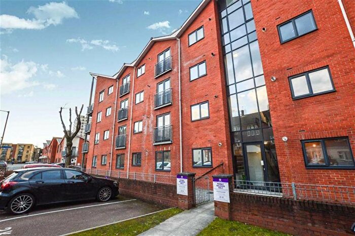 2 Bedroom Apartment To Rent In Newcastle Street, Hulme, Manchester, M15