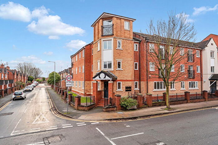 4 Bedroom Duplex For Sale In Nash Street, Hulme, Manchester, M15