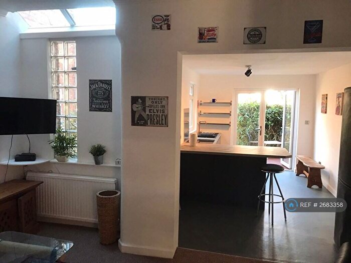 4 Bedroom Terraced House To Rent In Ashfield Road, Manchester, M13