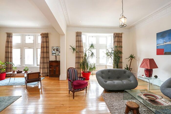 5 Bedroom Flat To Rent In Palace Court, Notting Hill, W2