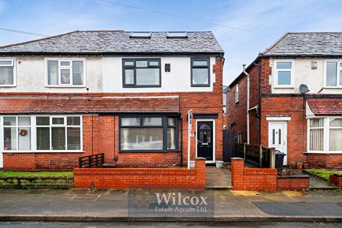 4 Bedroom Semi Detached House For Sale In Ainslie Road, Bolton, BL1
