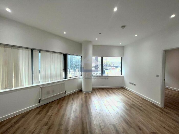 2 Bedroom Flat To Rent In Wellesley Road, West Croydon, CR0