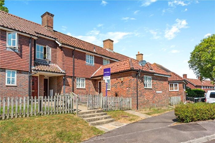 3 Bedroom House For Sale In Pigeonhouse Cottages, Pigeonhouse Yard, Sutton Scotney, SO21