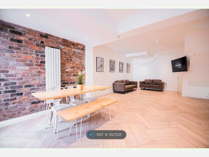 6 Bedroom Terraced House To Rent In Woodcroft Road, Liverpool L15