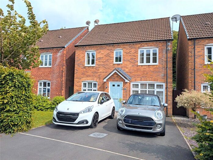 3 Bedroom Detached House For Sale In Ffordd Danygraig, Godrergraig, Swansea, Neath Port Talbot, SA9