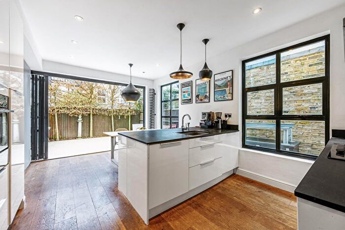 4 Bedroom Terraced House To Rent In Compton Crescent, Chiswick, London, W4