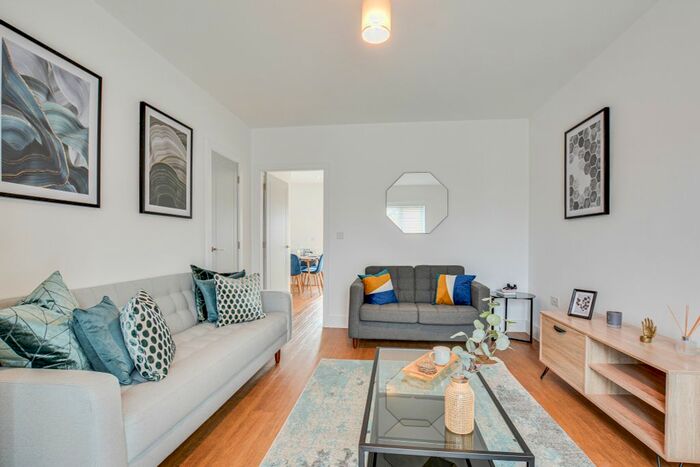 3 Bedroom End Of Terrace House To Rent In Scholars View, Hetton, DH5