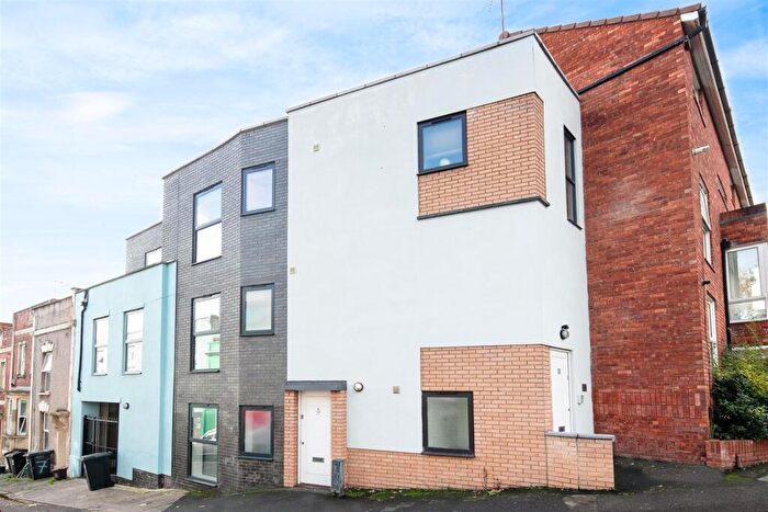 1 Bedroom Flat For Sale In Dove Street South, Kingsdown, BS1