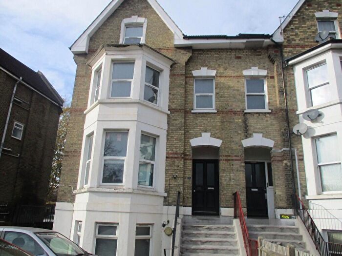 Studio To Rent In Flat Selhurst Road, London, SE25