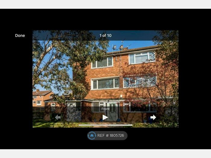 2 Bedroom Maisonette To Rent In Courtlands Avenue, London, SE12