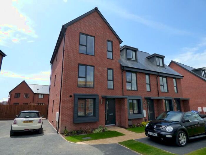 4 Bedroom End Of Terrace House To Rent In Centurion Road, Innsworth, GL3