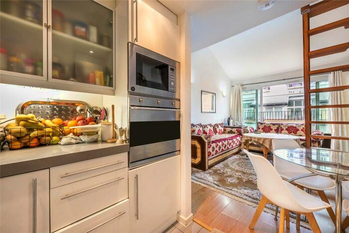 2 Bedroom Flat To Rent In The Grainstore, Western Gateway, E16