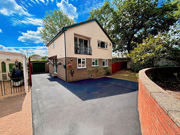 4 Bedroom Detached House For Sale In High Street, Winterbourne, Bristol, BS36