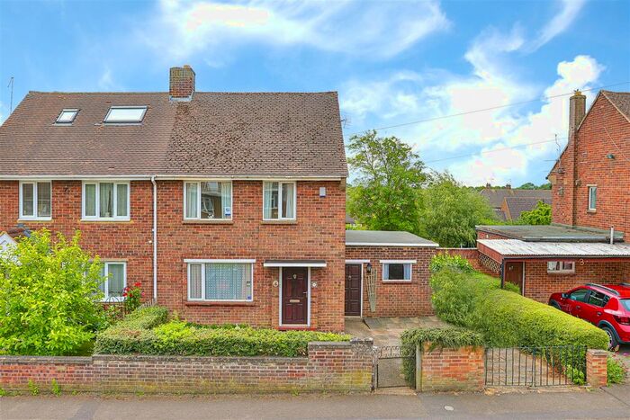 2 Bedroom Semi-Detached House For Sale In Weekley Glebe Road, Kettering, NN16