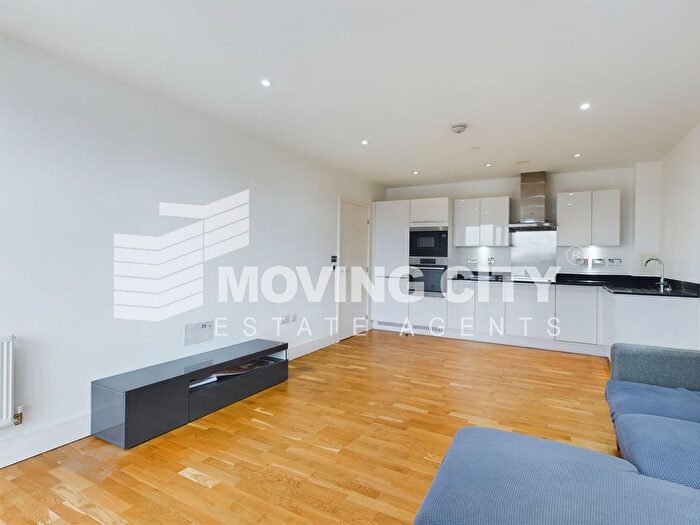 2 Bedroom Flat For Sale In Cityview Point, Leven Road, E14