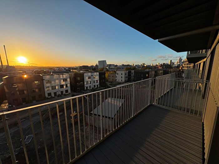 1 Bedroom Flat To Rent In Happy Walk, Leeds, LS9