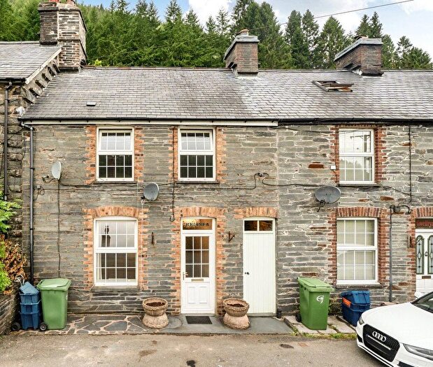 3 Bedroom Terraced House For Sale In Dinas Mawddwy, Machynlleth, Gwynedd, SY20