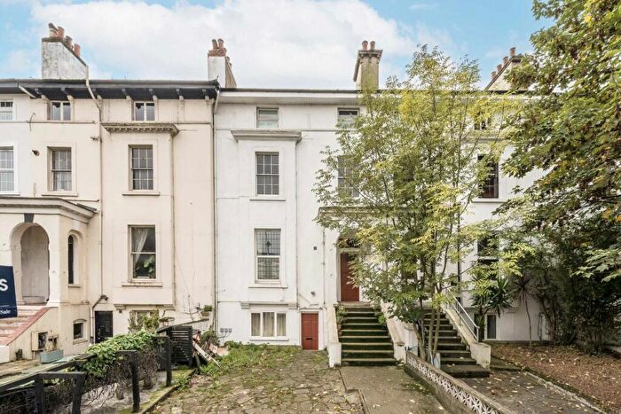 1 Bedroom Flat For Sale In Queens Road, Peckham, SE15