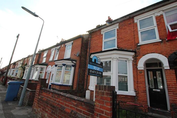 3 Bedroom Semi-Detached House To Rent In Faraday Road, Ipswich, IP4