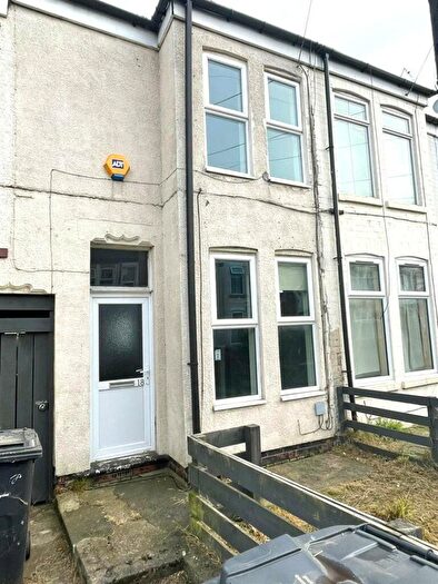 2 Bedroom House To Rent In Cyprus Street, Hull, HU9