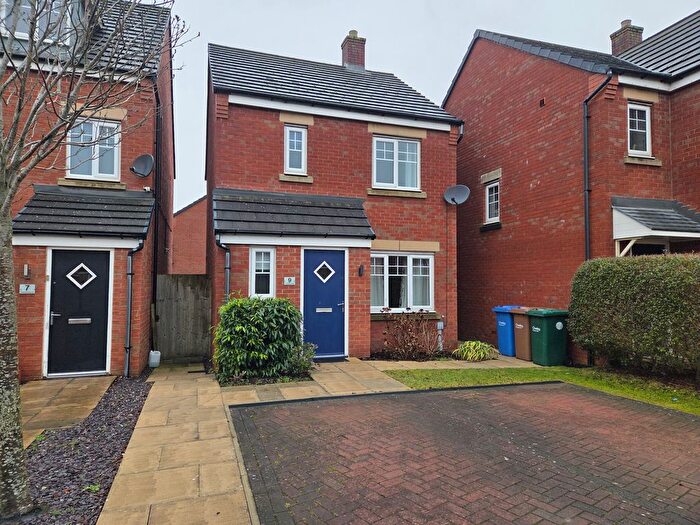 3 Bedroom Detached House To Rent In Trethorne Avenue, Chorley, PR7