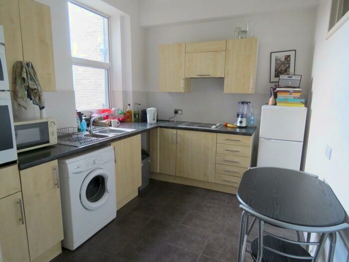 1 Bedroom Ground Flat To Rent In Preston Drove, BN1