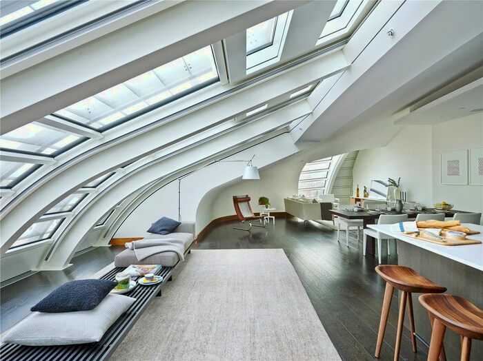 2 Bedroom Flat To Rent In Park House Apartments, North Row, Mayfair, W1K