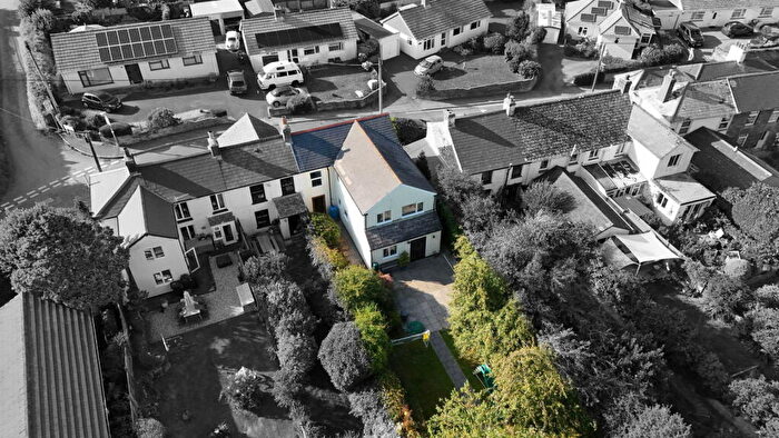 4 Bedroom End Of Terrace House For Sale In Well Lane, St. Cleer, PL14