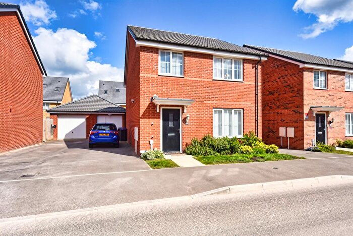 4 Bedroom Detached House For Sale In Burrows Drive, Bingham, Nottingham, NG13