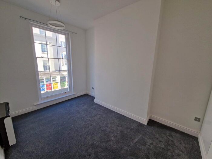 1 Bedroom Flat To Rent In Regent Place, Leamington Spa, CV31
